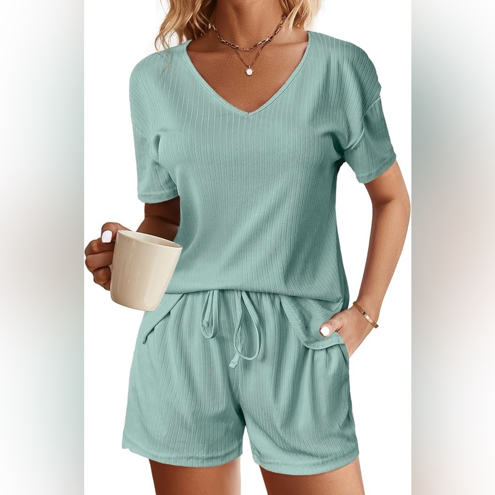 Women's Ribbed Sleepwear Set in Mint Green